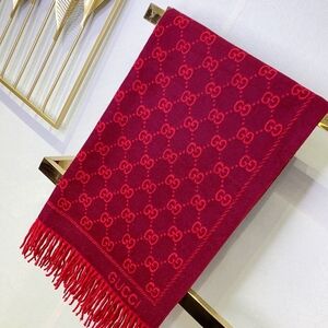 <AUTHENTIC>Gucci Scarf